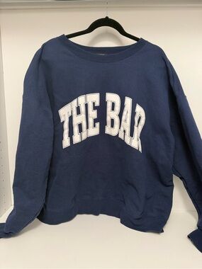 THE BAR Navy Crewneck
